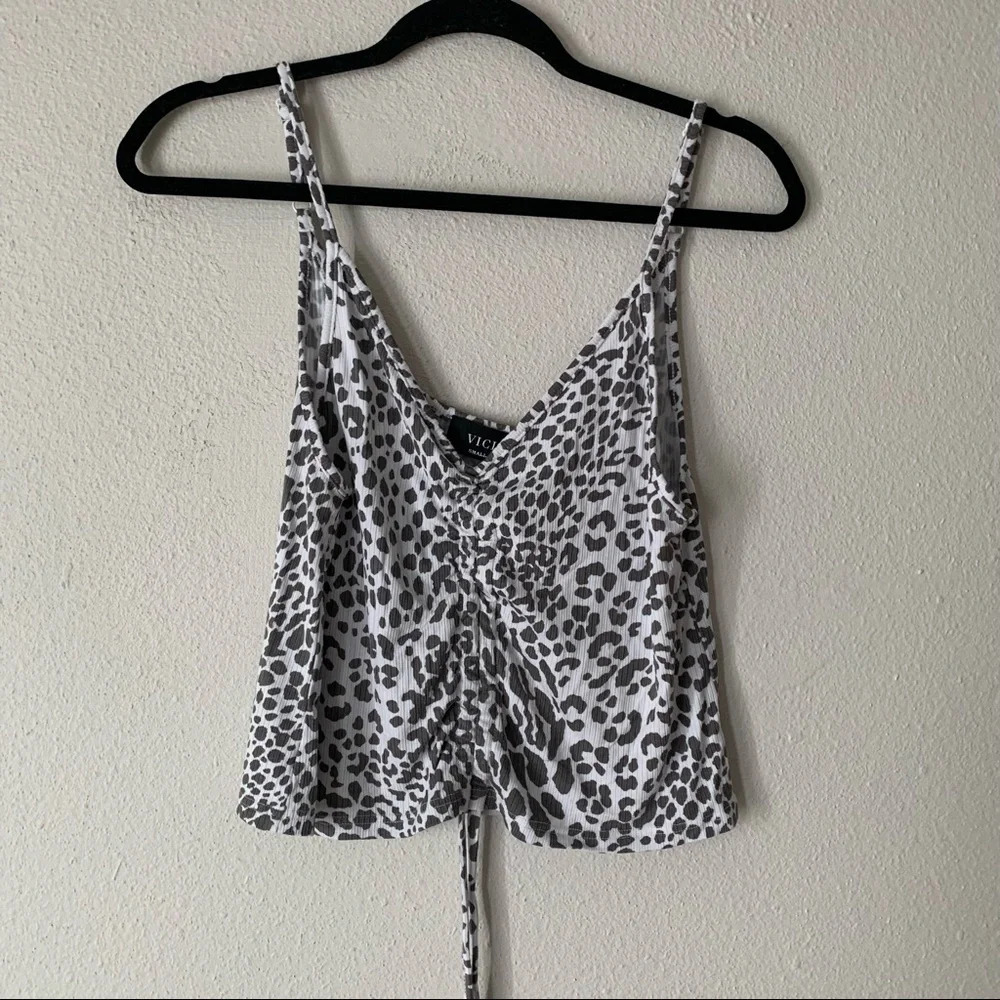 Vici grey white cheetah scrunch front crop tank top S